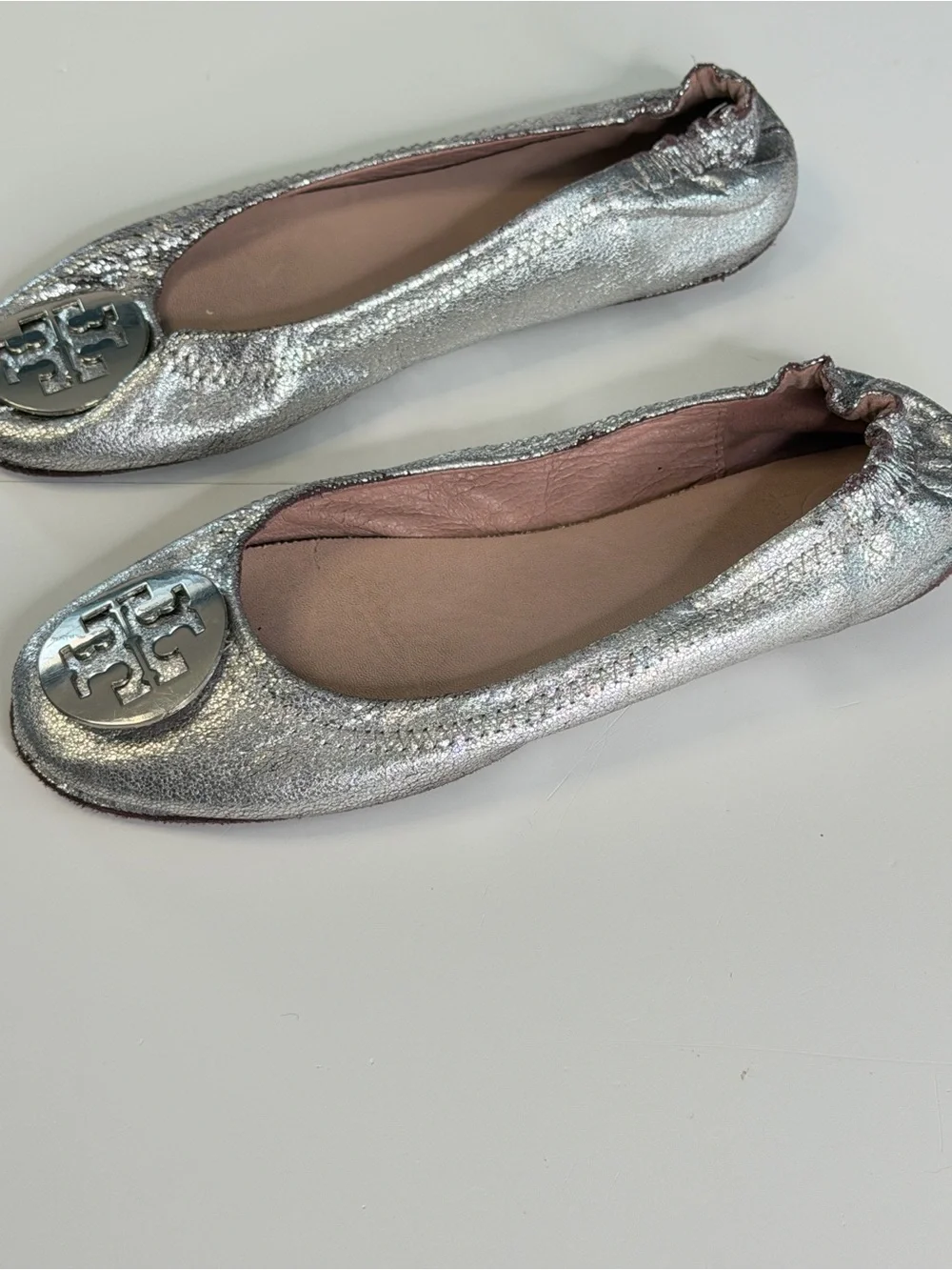 Tory Burch Minnie Travel Metallic Silver Leather Logo Ballet Flats